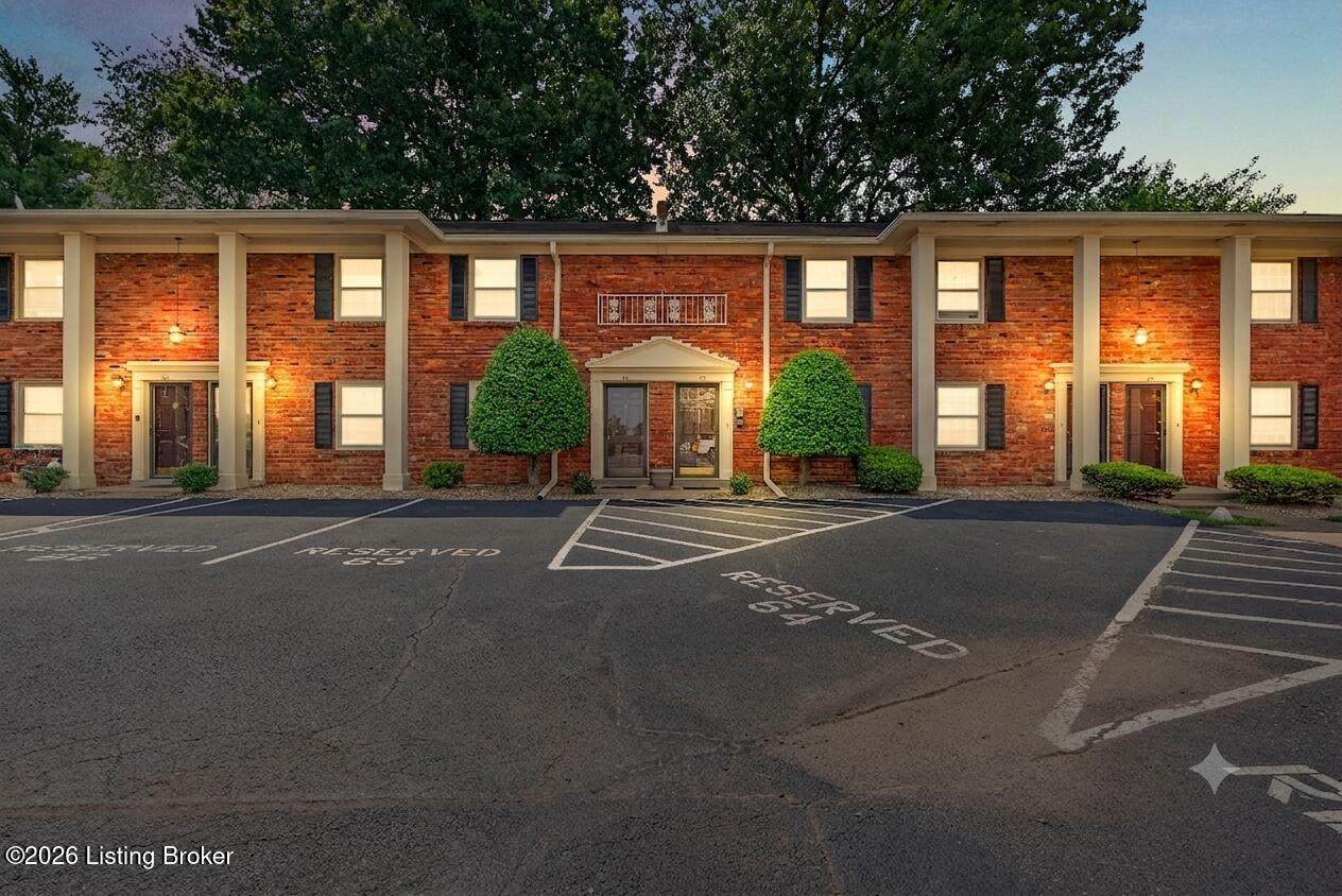 1926 Goldsmith Ln - Photo 1