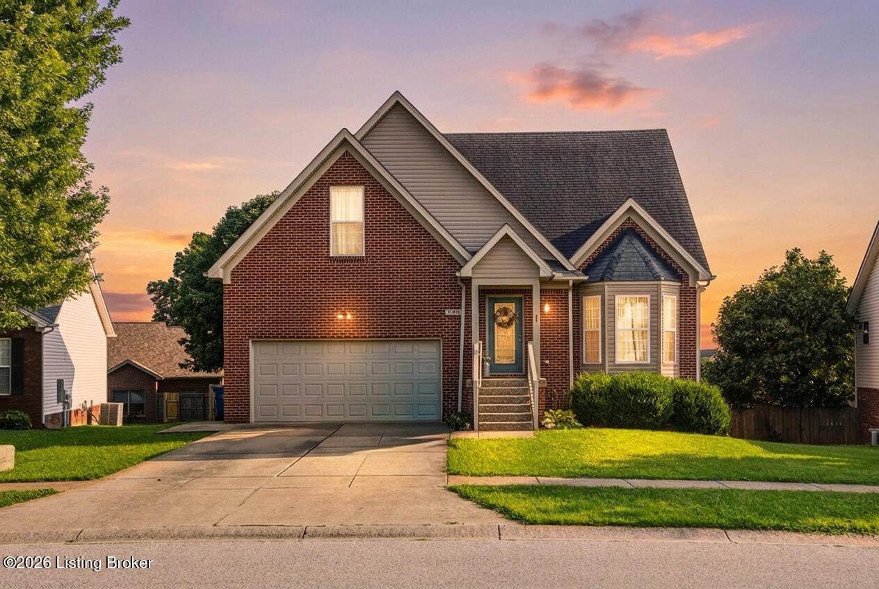 1125 Summit Drive - Photo 1