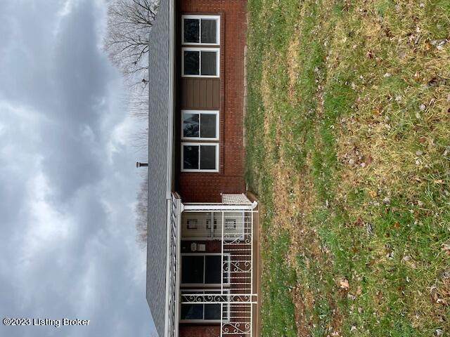 10611 Grafton Hall Rd - Photo 1