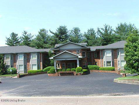 2900 Mcmahan Blvd - Photo 1