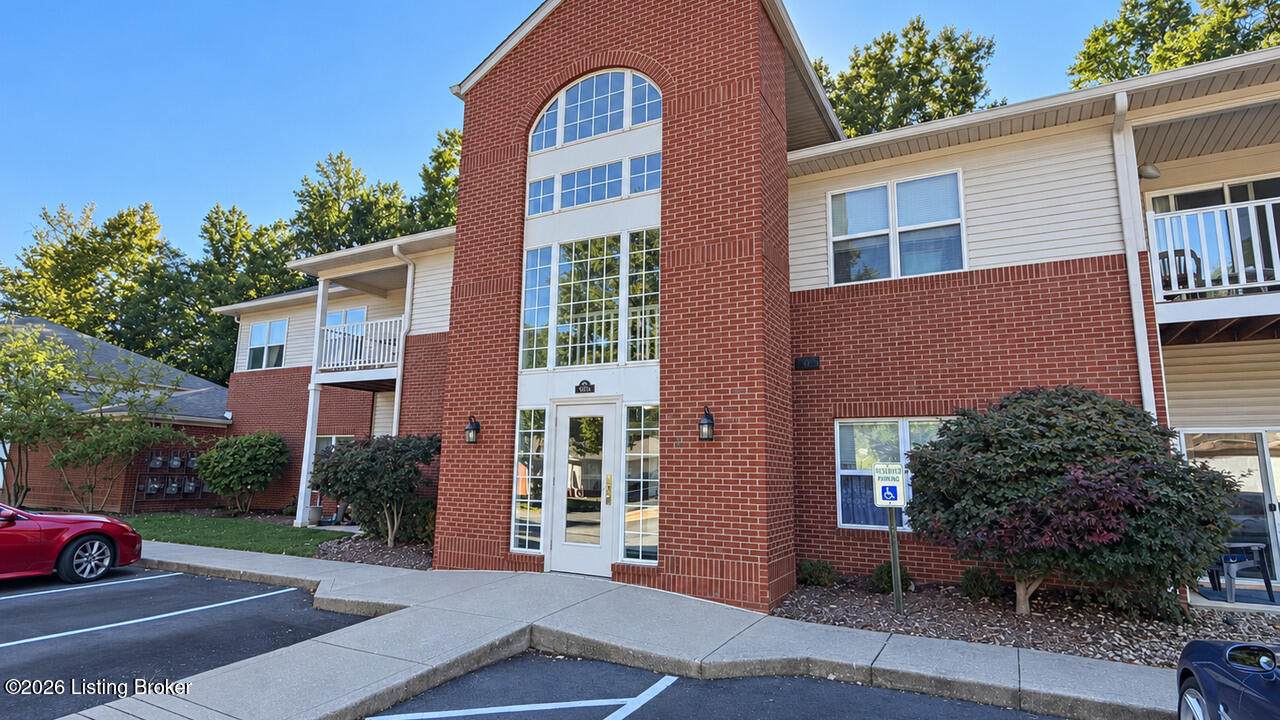 9106 Hawthorne Pointe Dr - Photo 1