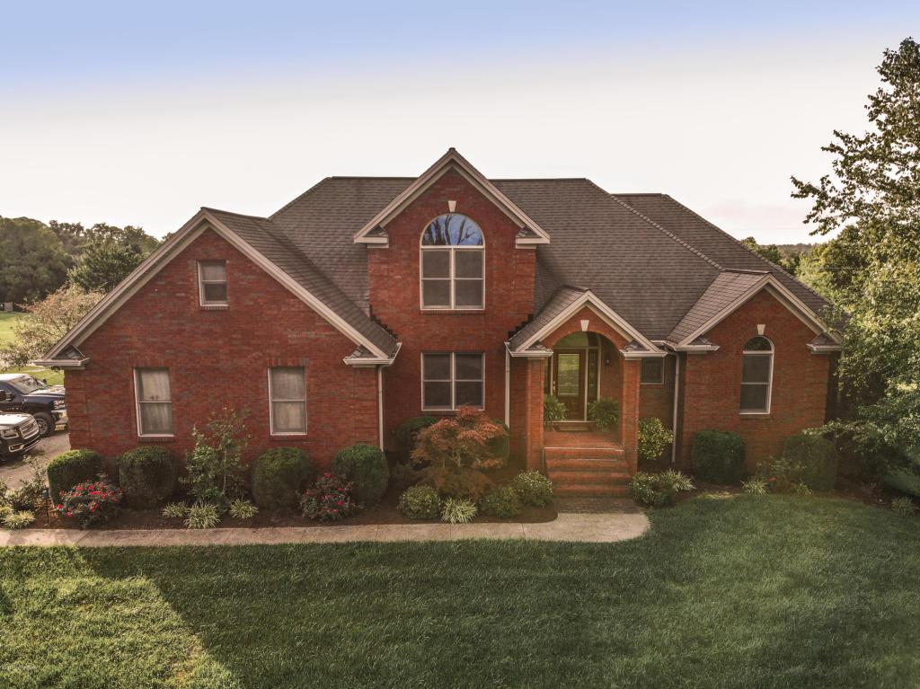 1010 Riley Ln - Photo 1