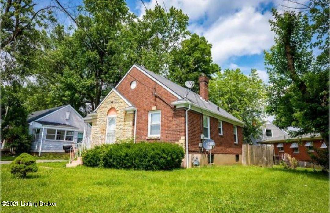 4839 Peachtree Ave - Photo 1