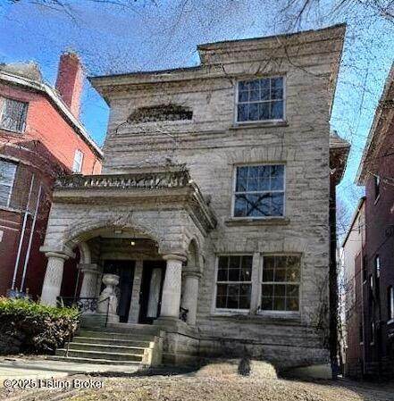 1415 3rd St - Photo 1
