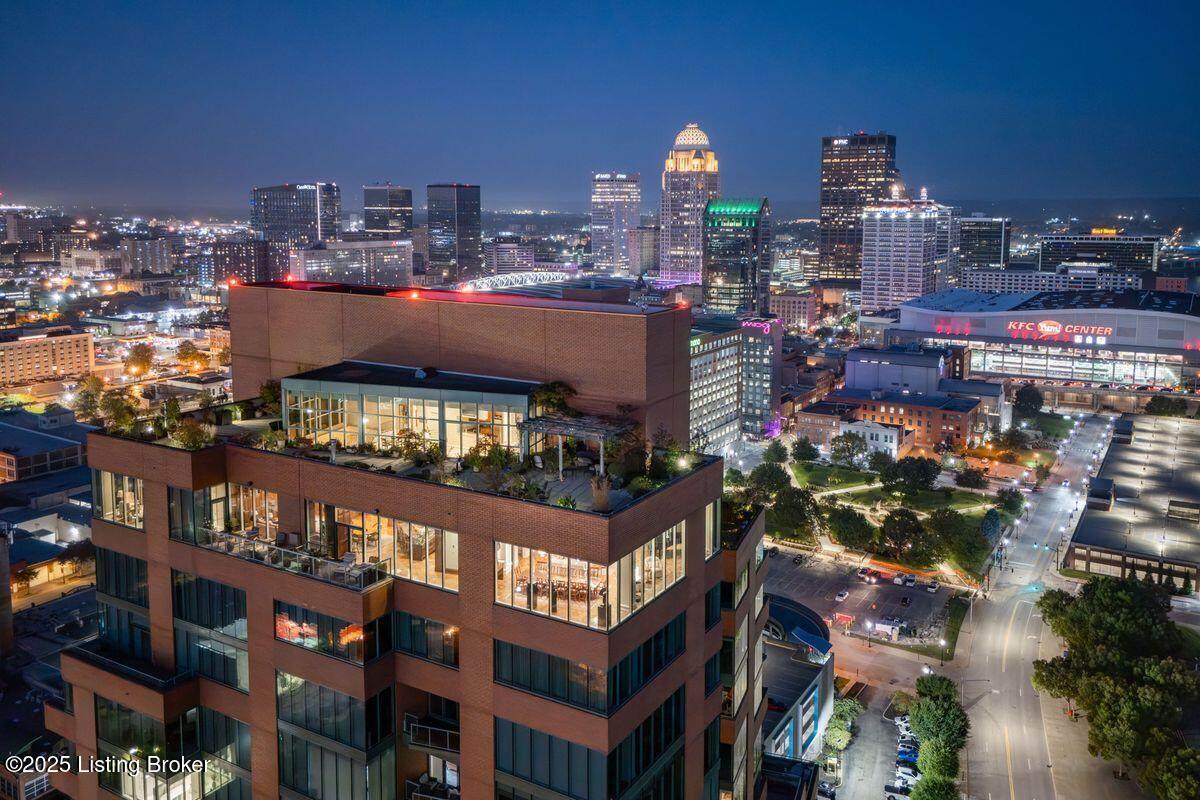 222 Witherspoon St - Photo 1