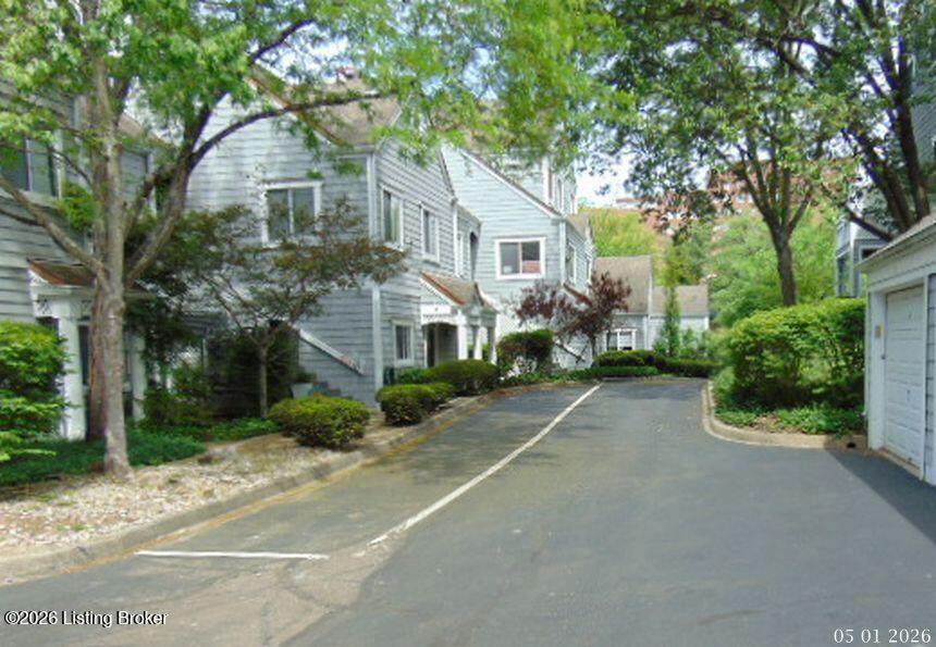 750 Zorn Ave - Photo 1