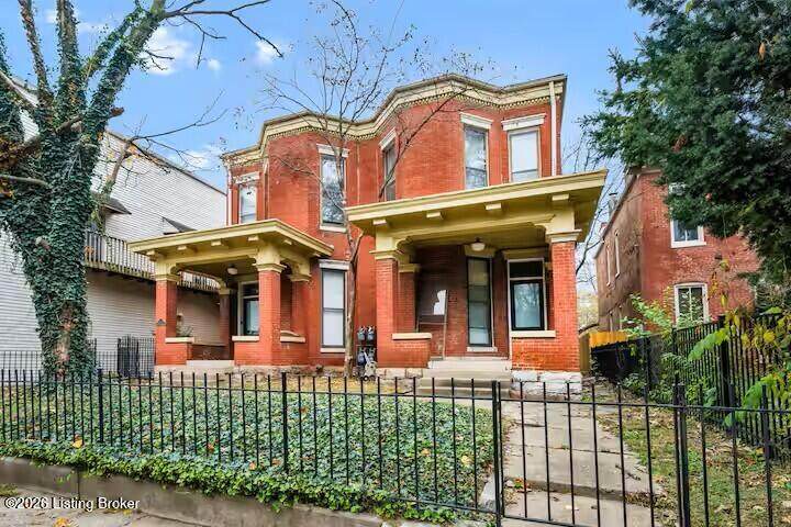 1156 Brook St - Photo 1