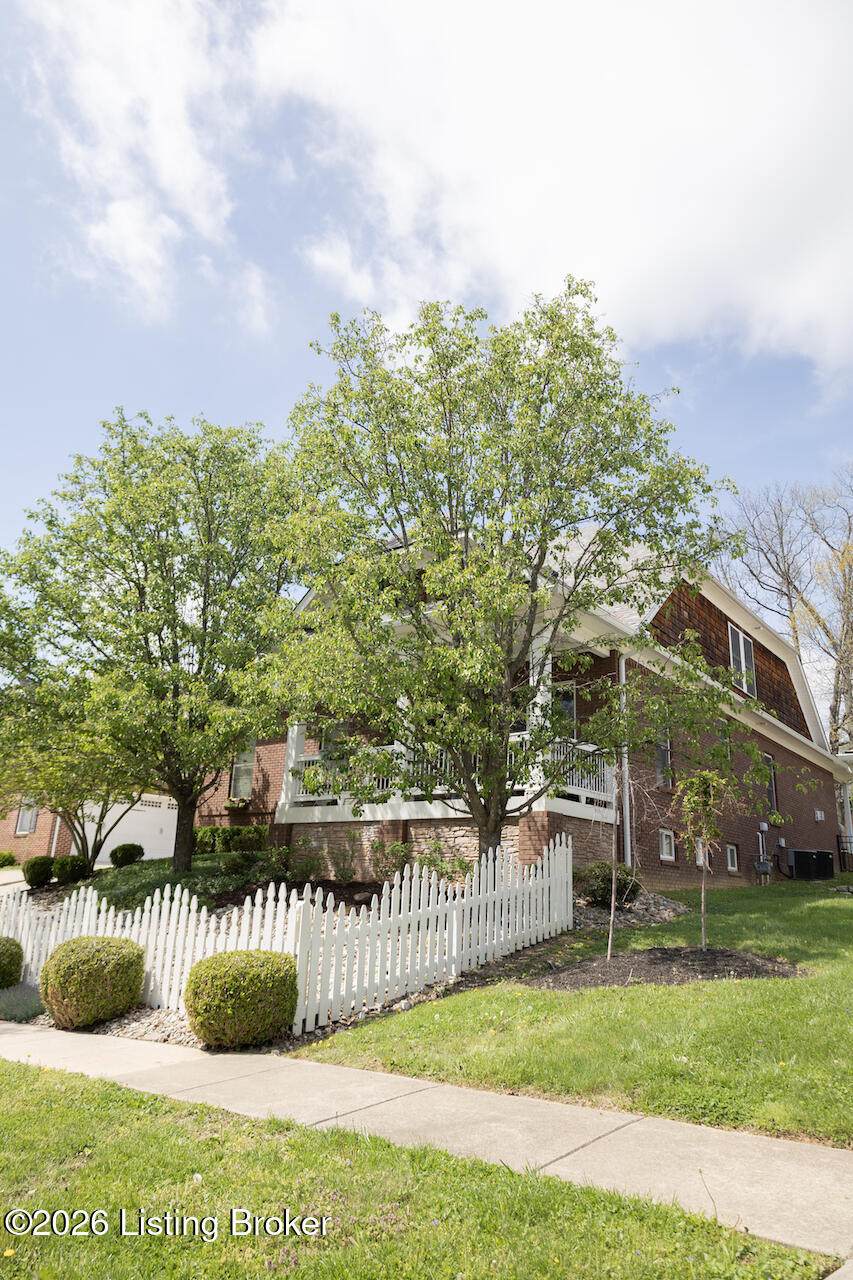 https://bt-photos.global.ssl.fastly.net/louisville/1280_boomver_2_1721286-2.jpg
