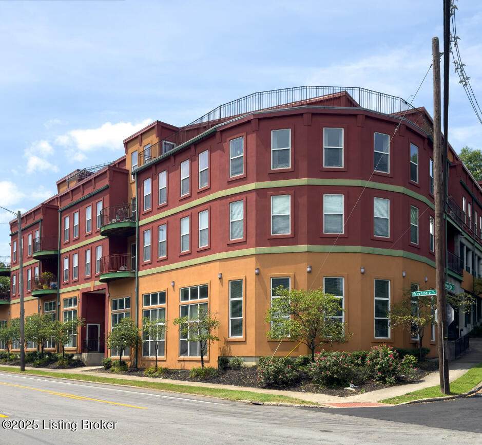 2411 Brownsboro Rd - Photo 1