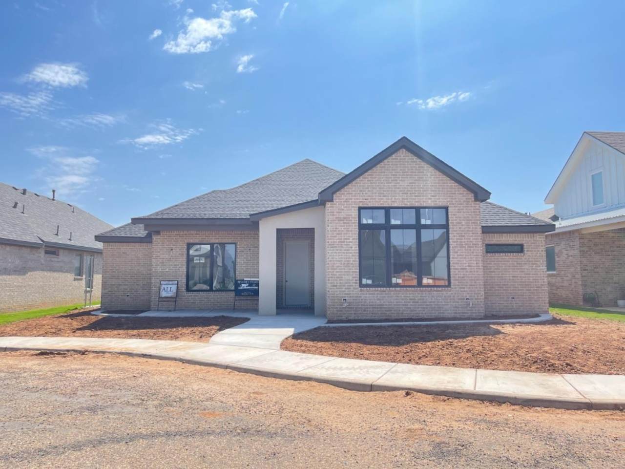 1304 Camelot Avenue - Photo 1
