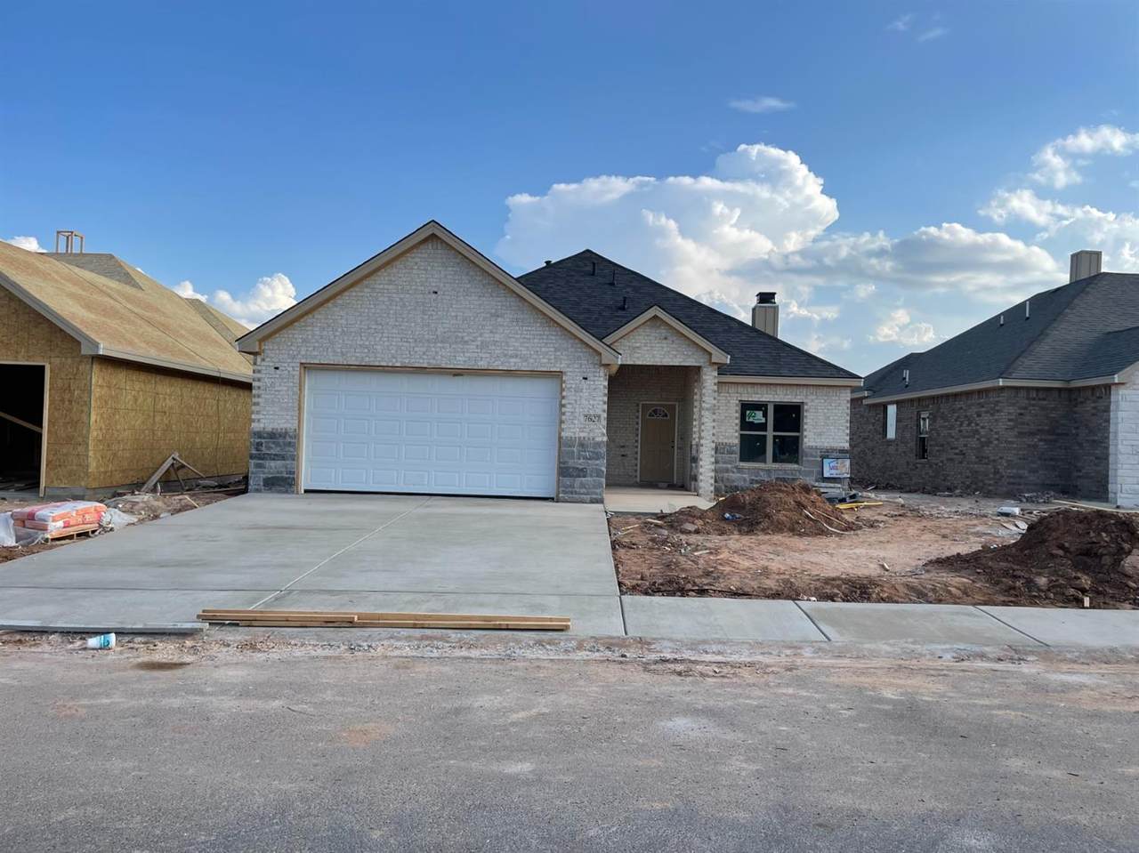 7627 87th Street - Photo 1