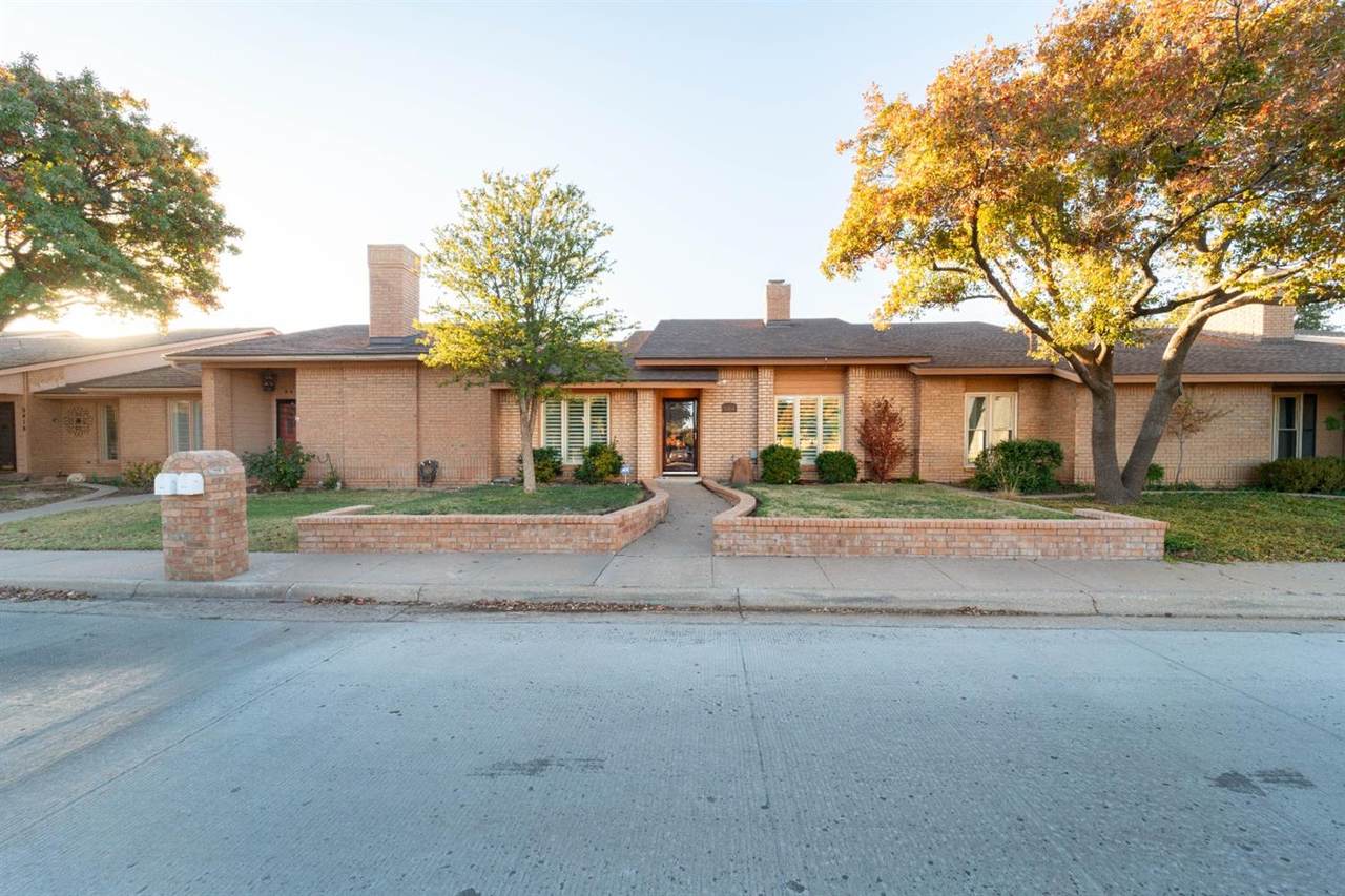 9414 Vicksburg Avenue - Photo 1
