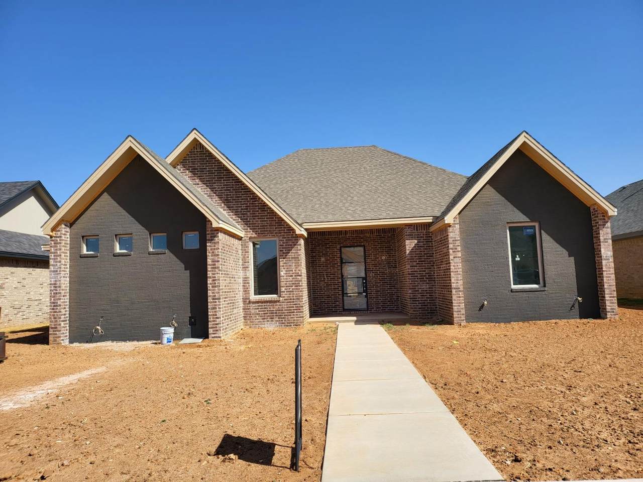 4512 140th Street - Photo 1