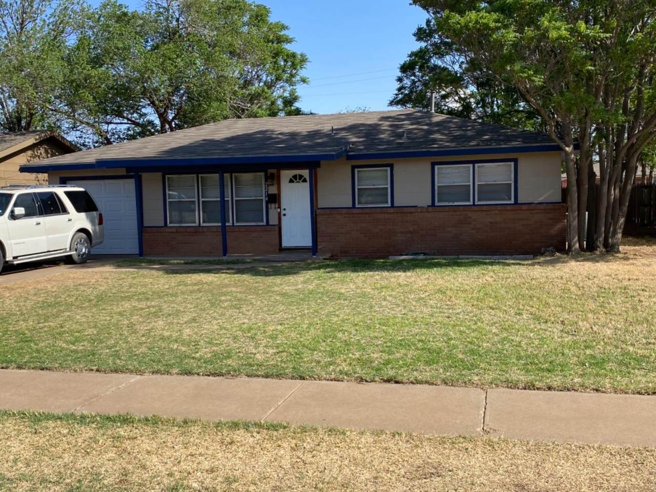 2214 38th Street - Photo 1