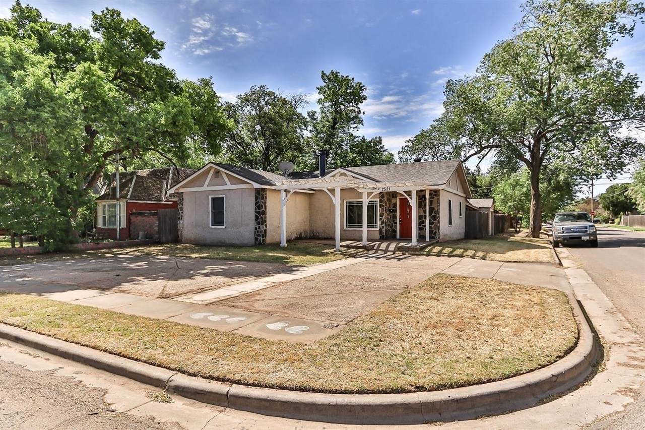 2521 25th Street - Photo 1