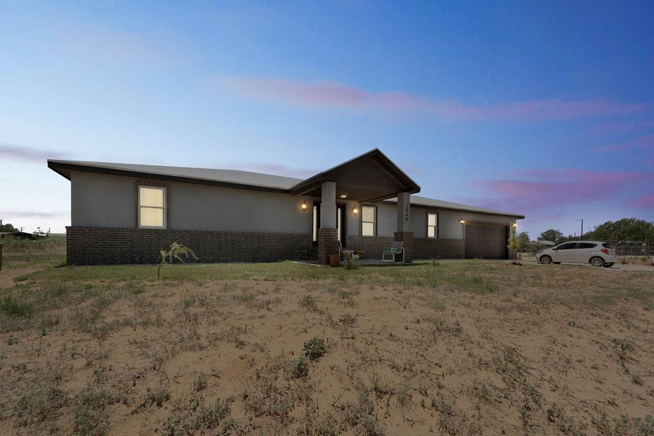 1046 Bowie Street - Photo 1