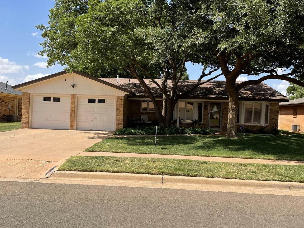 5306 94th Street - Photo 1