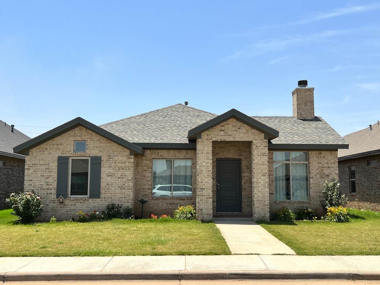 5913 104th Street - Photo 1
