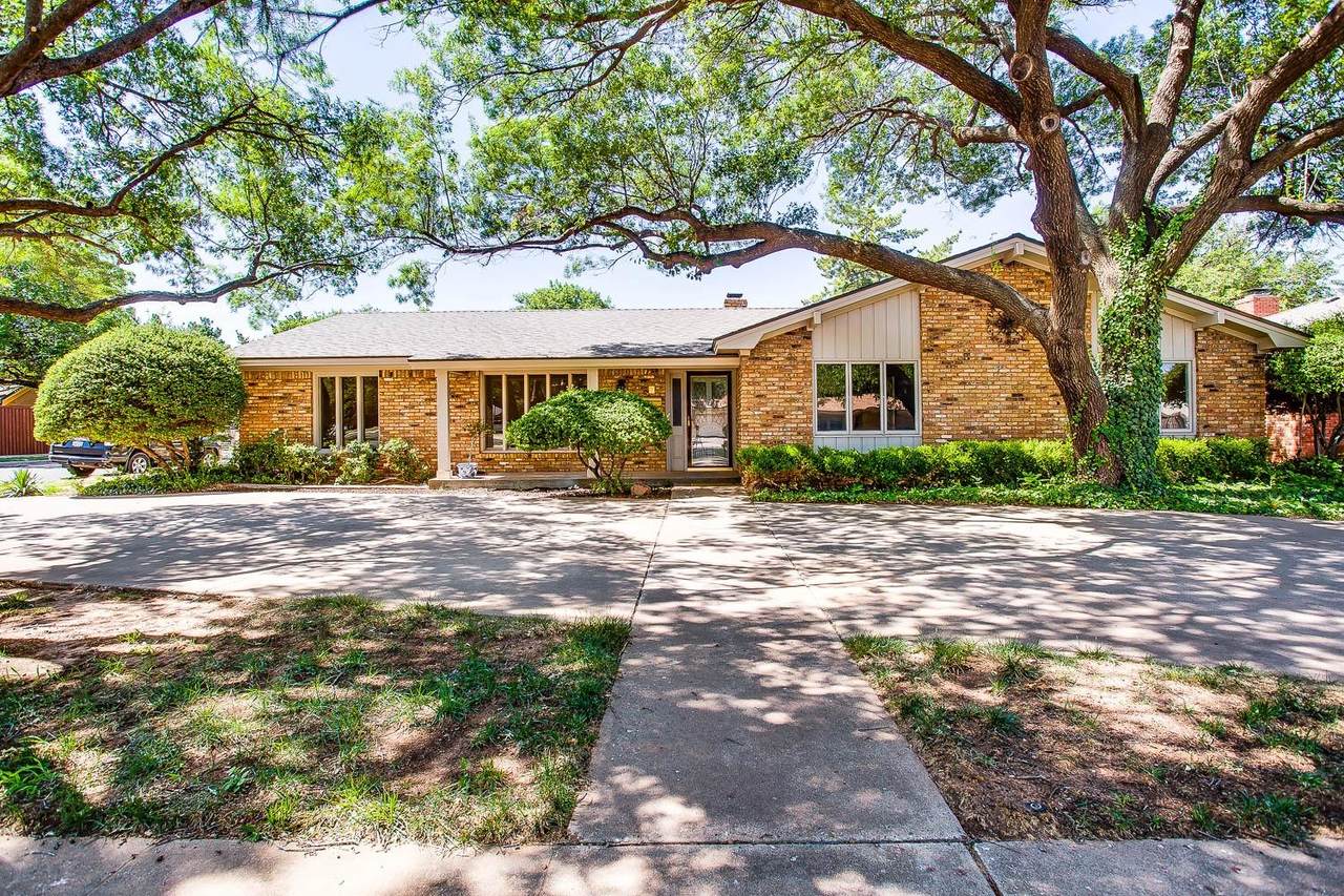 3815 66th Street - Photo 1