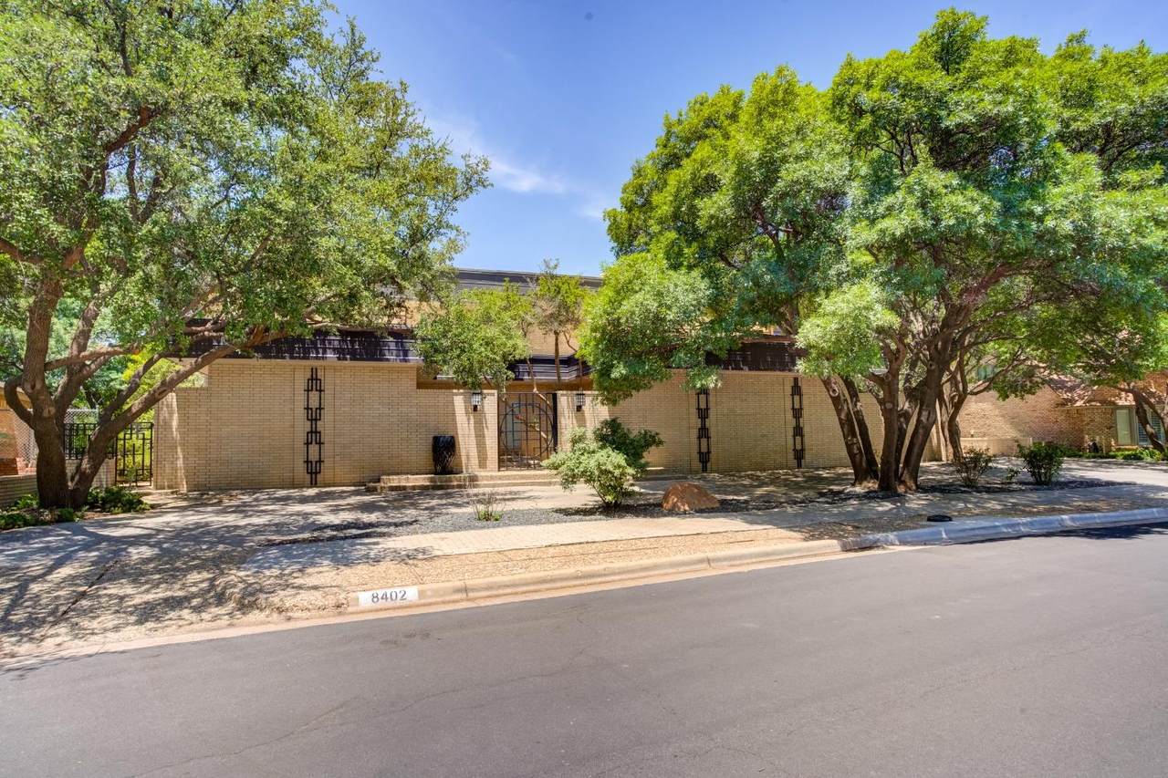 8402 Wayne Avenue - Photo 1