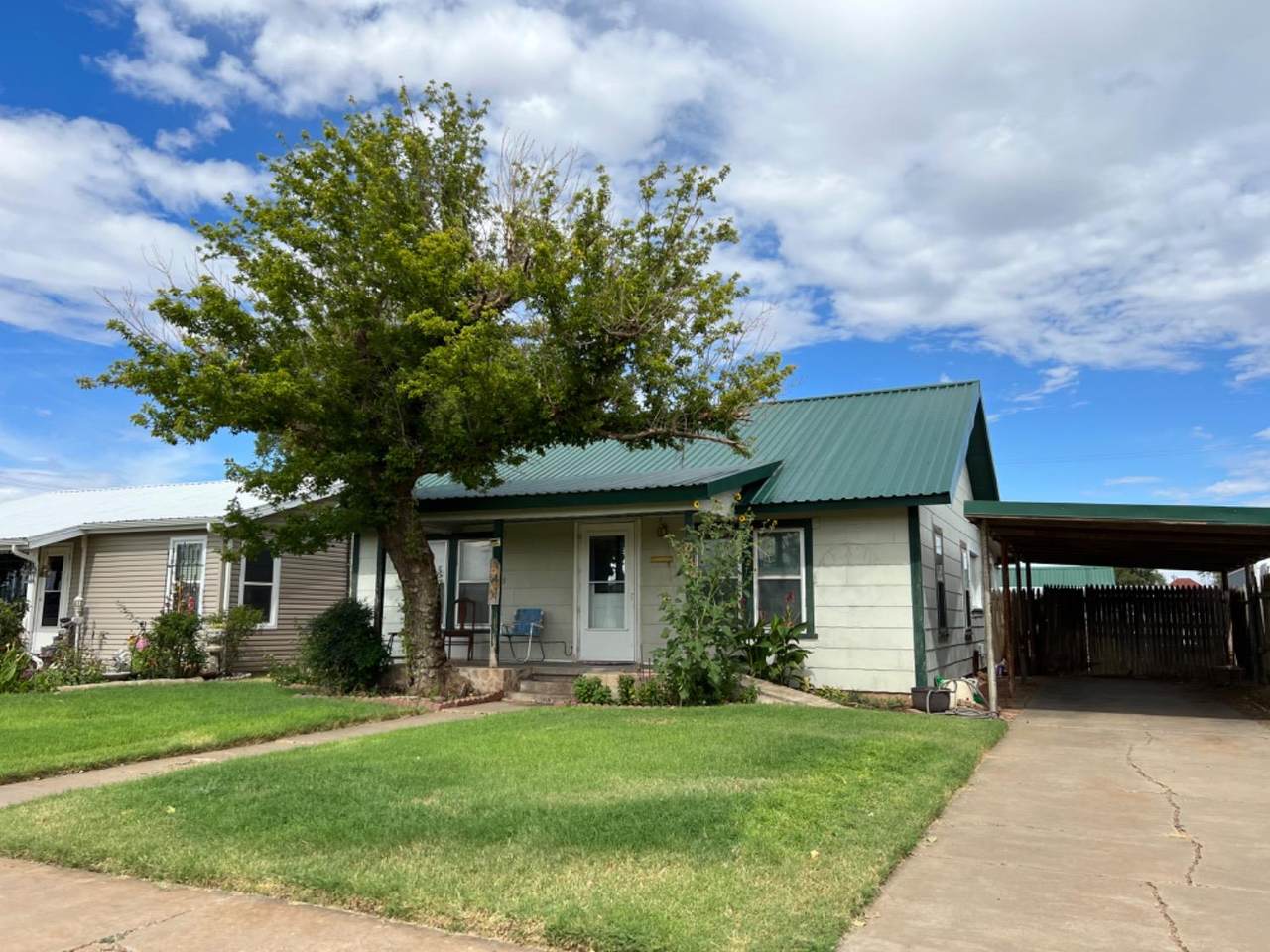 708 Cedar Street - Photo 1