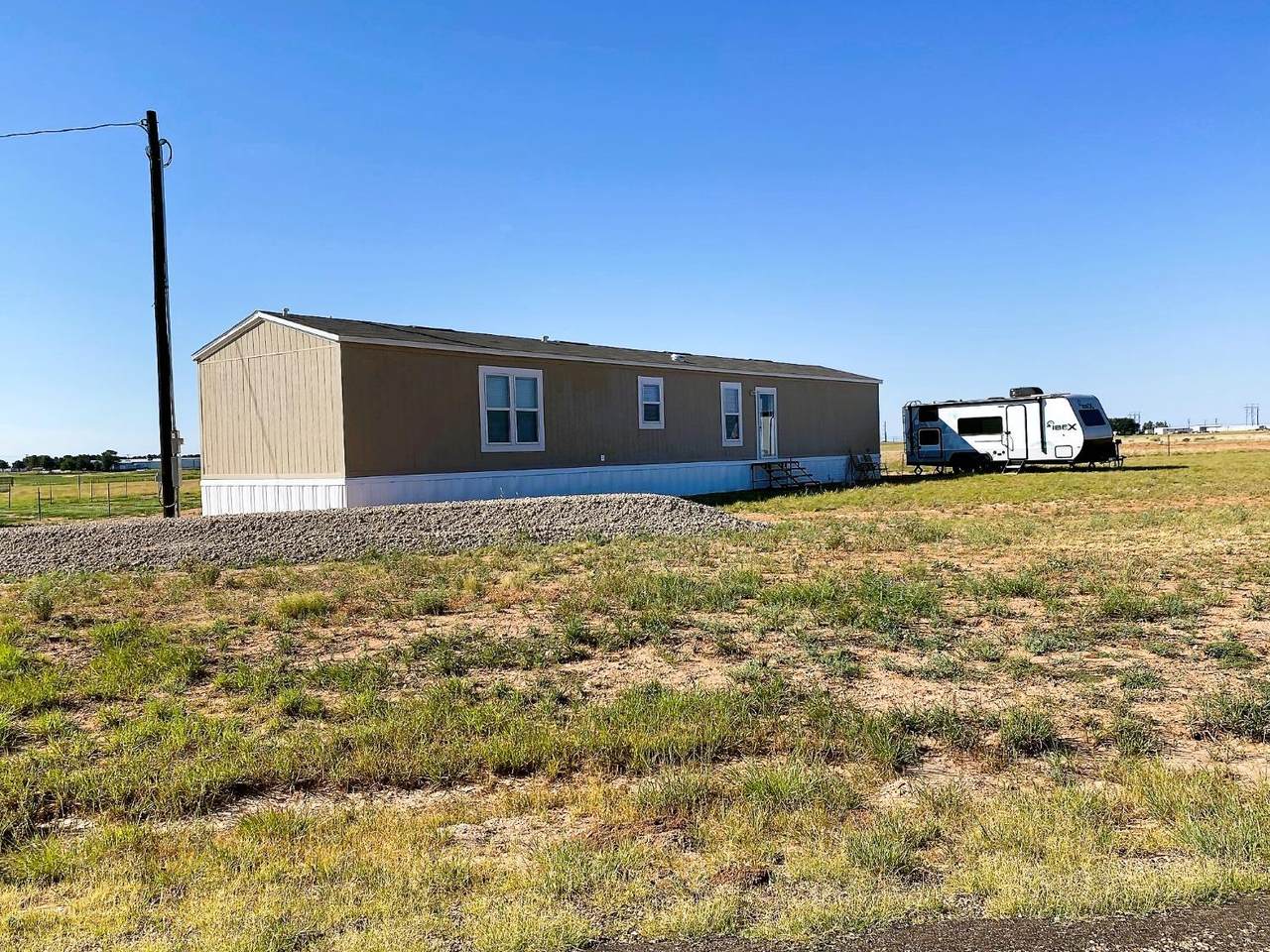 2438 Ellis - Photo 1