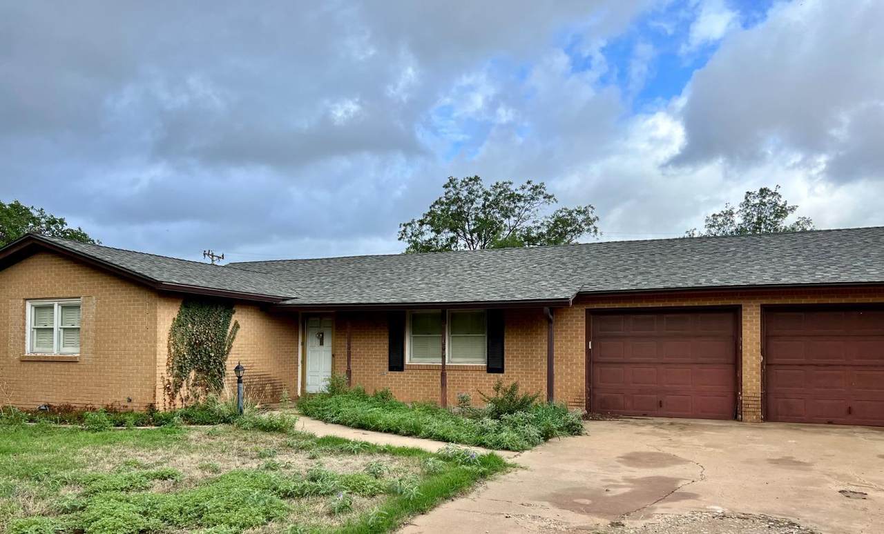 1415 Ave N - Photo 1