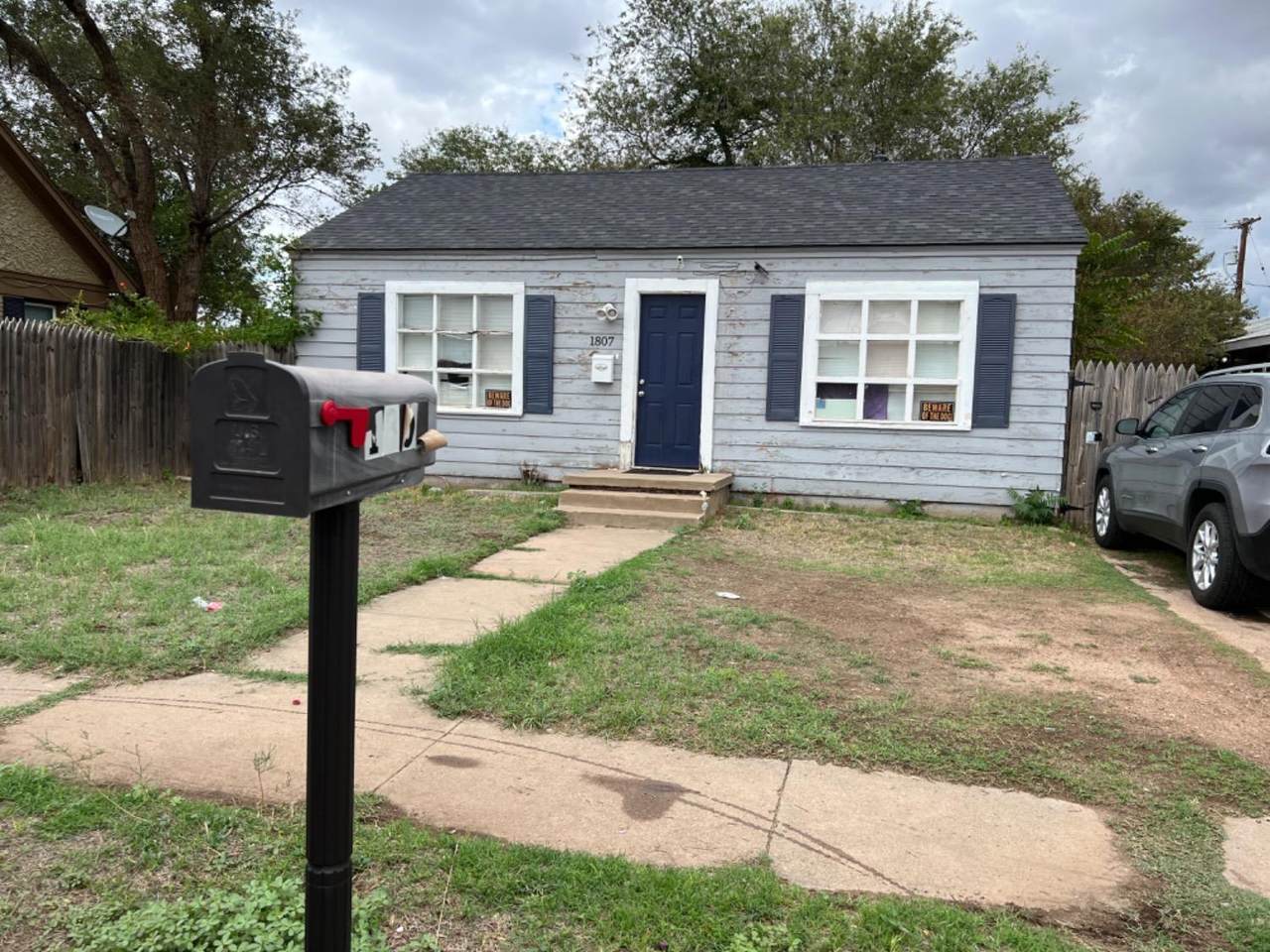 1807 Ave S - Photo 1