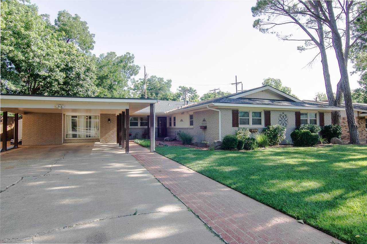 3204 57th Street - Photo 1