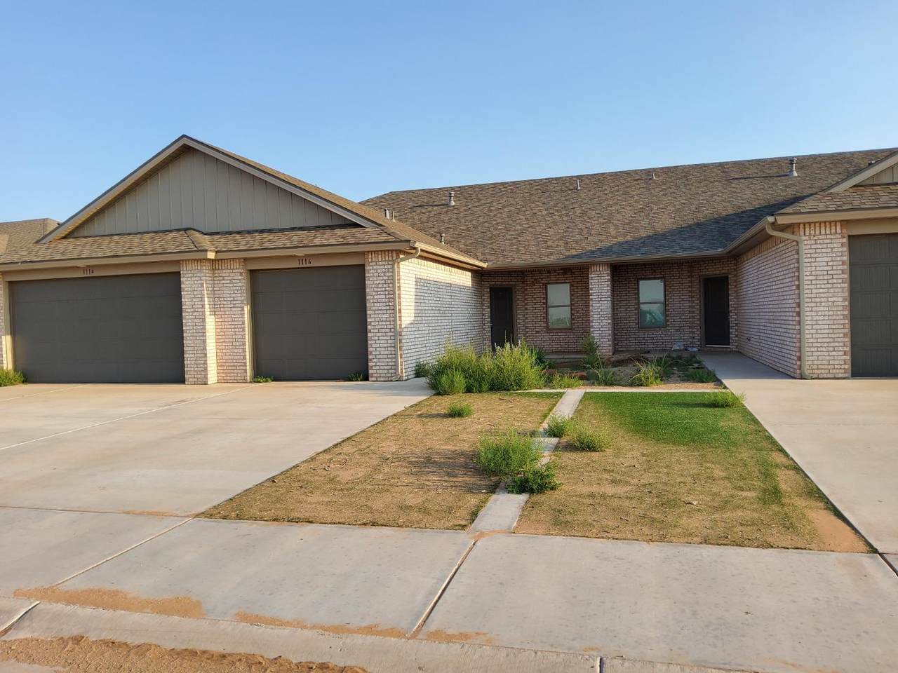 1116 7th Street - Photo 1