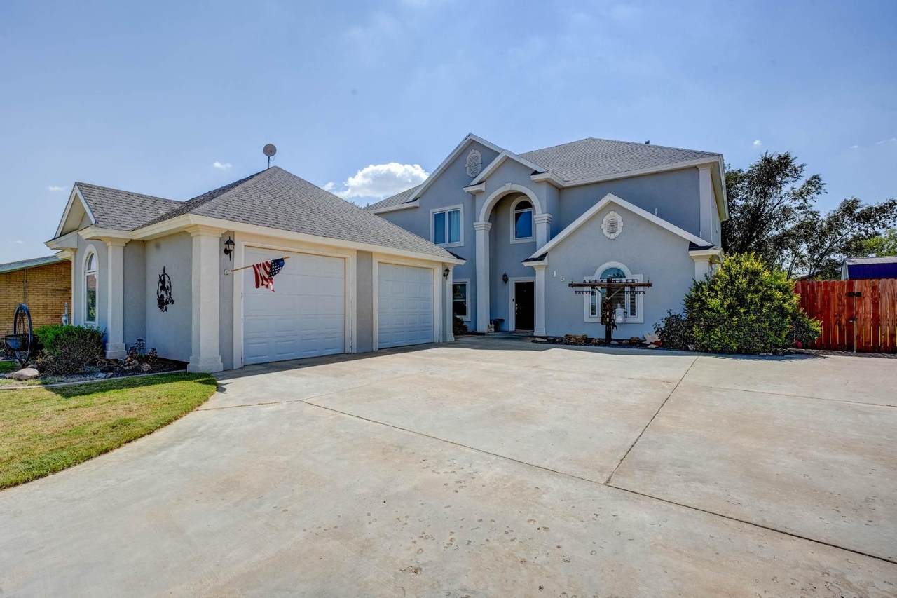 15 Parklane Drive - Photo 1