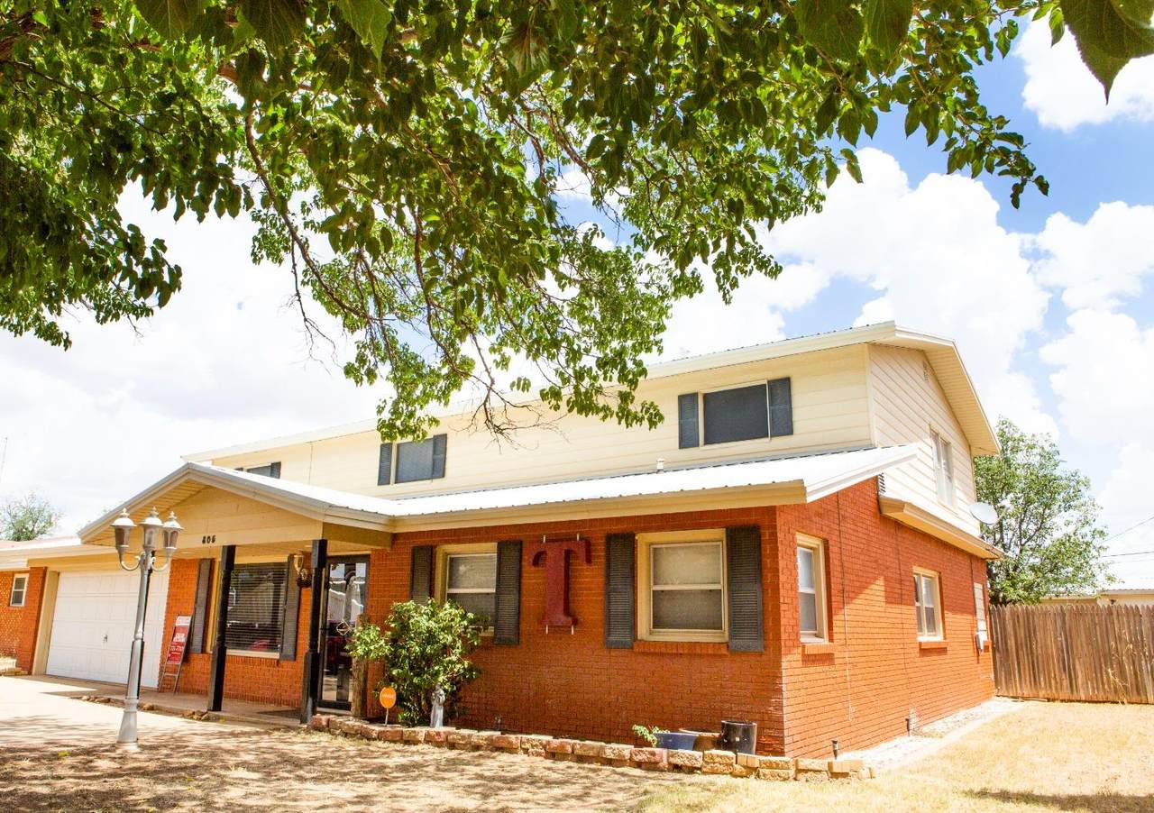 805 Skyline Drive - Photo 1