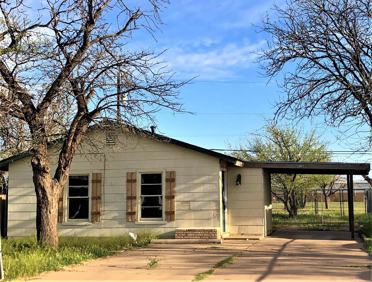 2403 5th Street - Photo 1