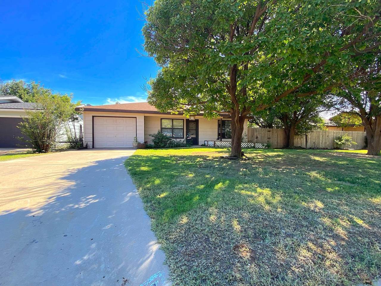 603 8th Street - Photo 1