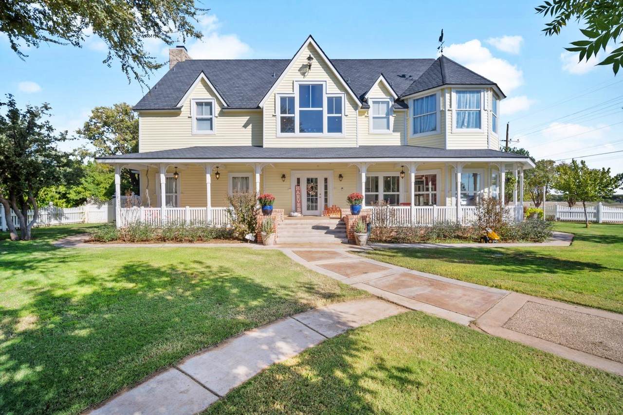 6502 2nd Street - Photo 1