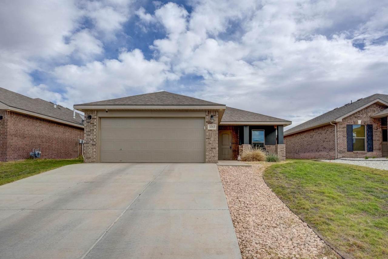 3717 Oakridge Avenue - Photo 1