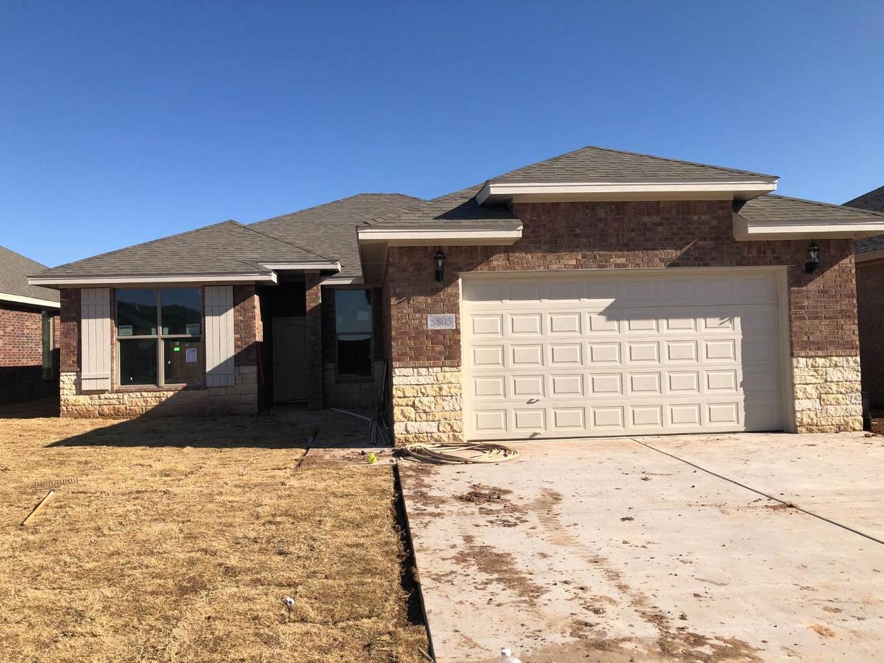 5805 Xenia - Photo 1