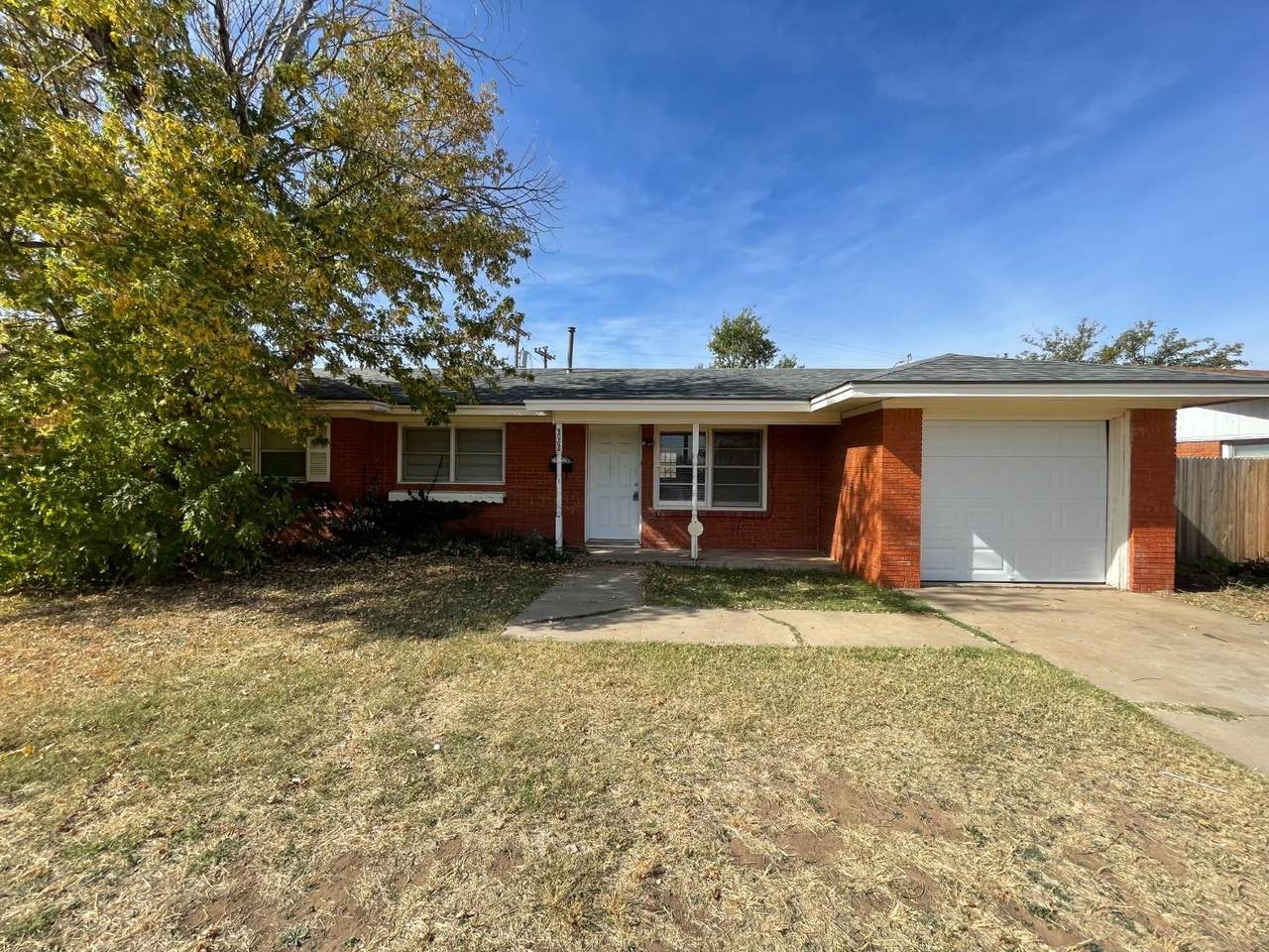 606 Bangor Avenue - Photo 1