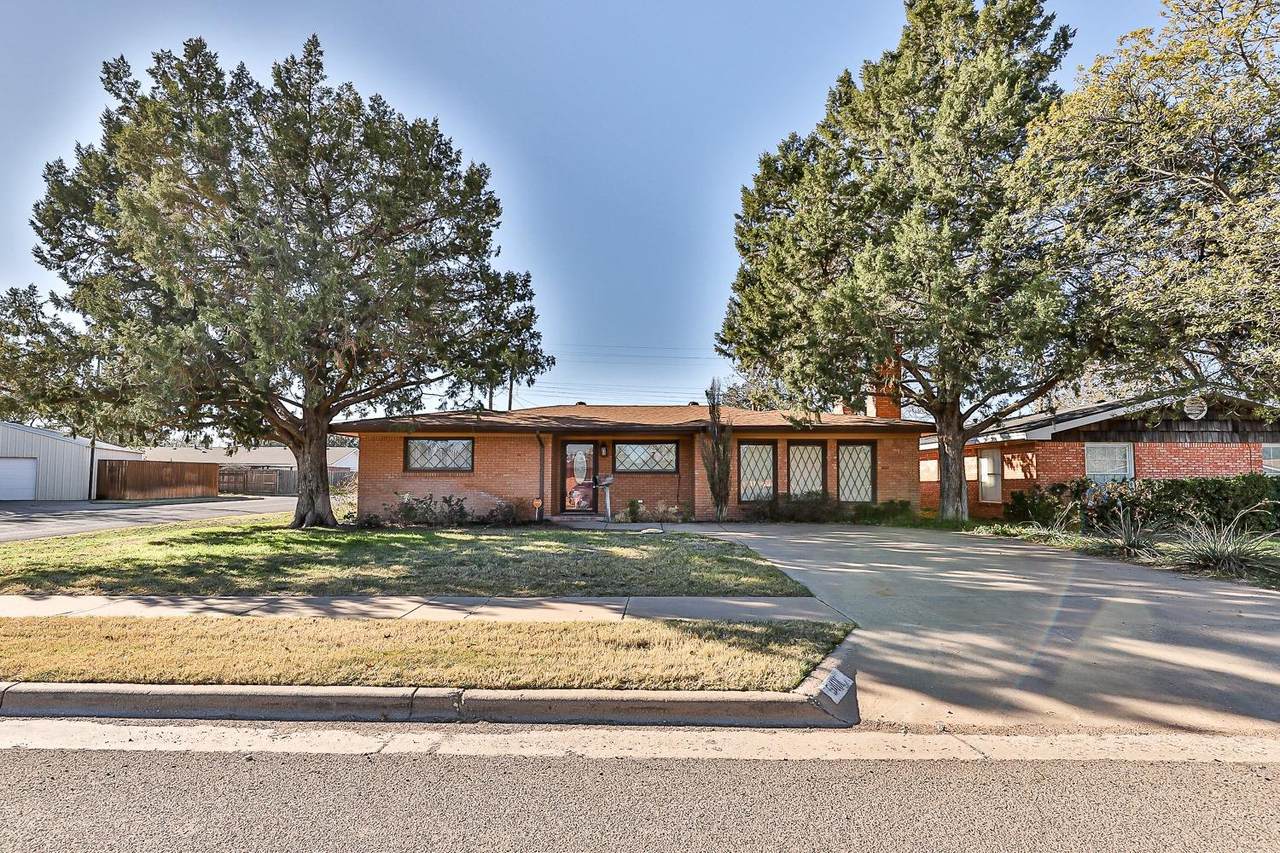 5401 7th Street - Photo 1