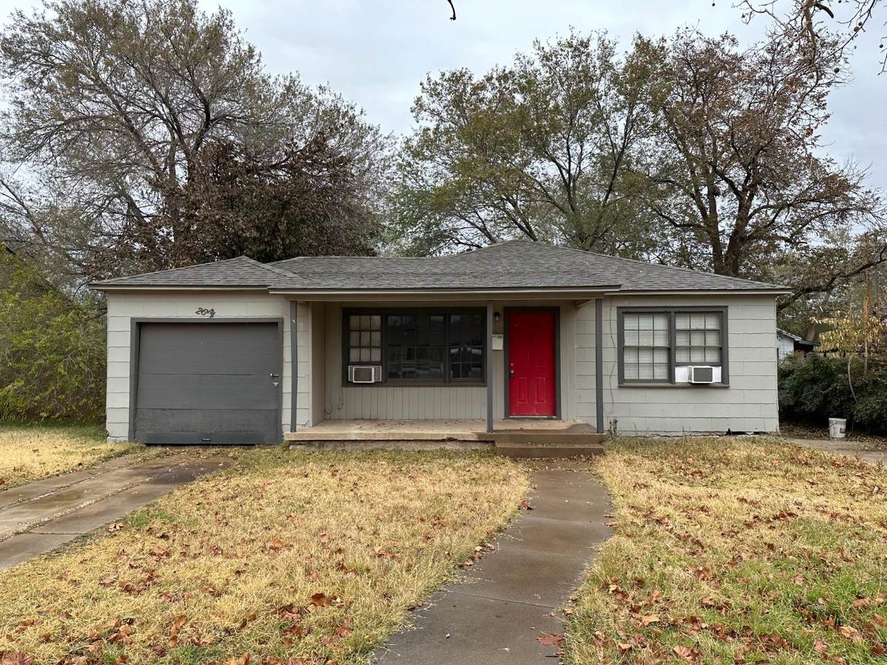 2614 37th Street - Photo 1