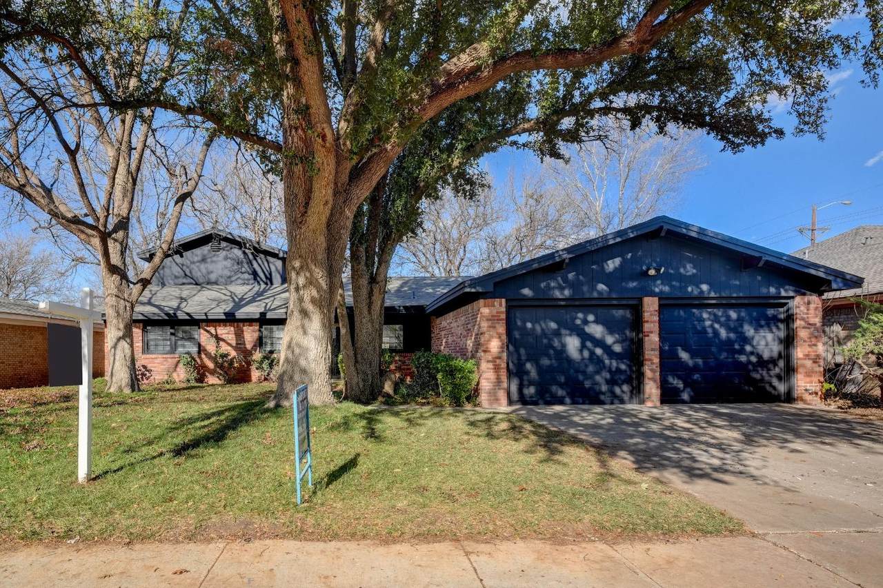 3404 75th Street - Photo 1