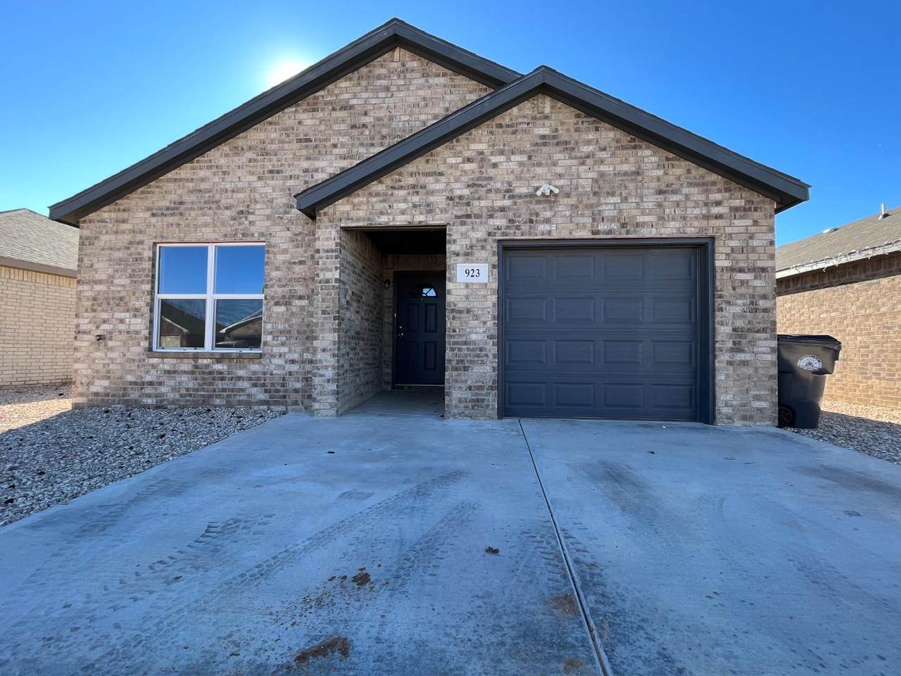 923 Wheelock Street - Photo 1