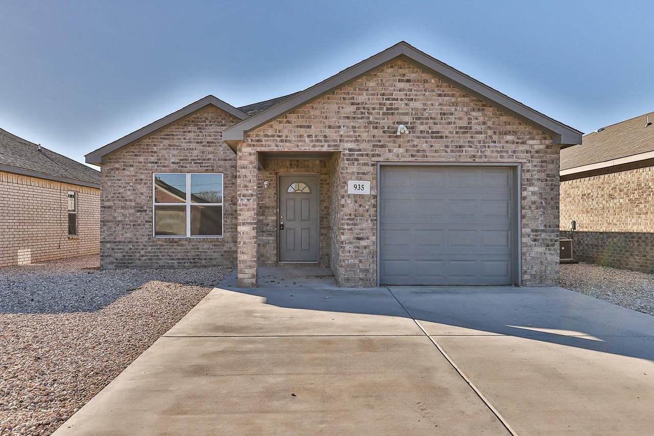 935 Wheelock Street - Photo 1