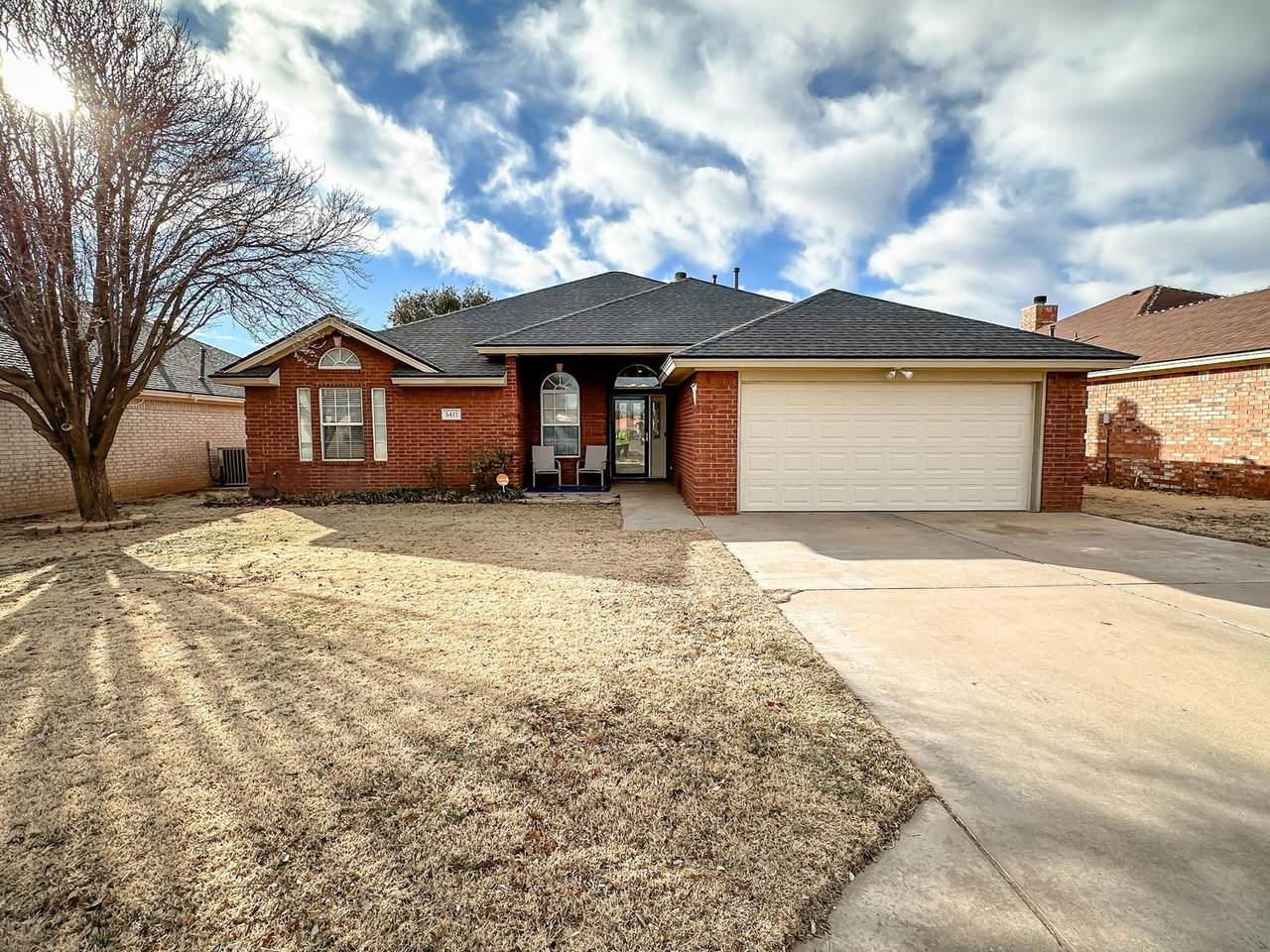 5411 99th Street - Photo 1