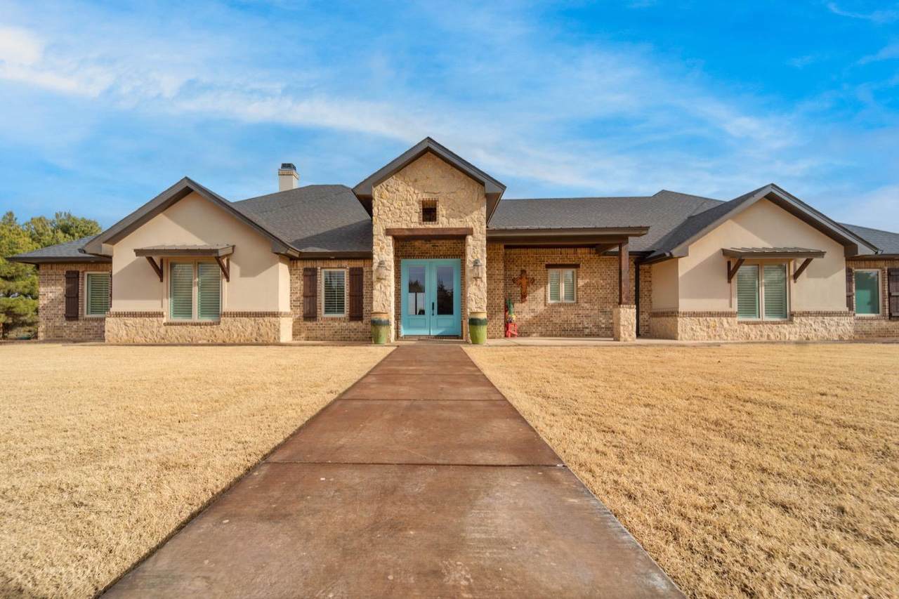 10005 County Road 7300 - Photo 1