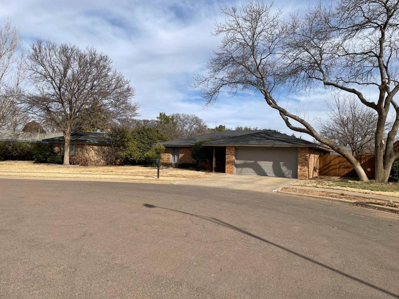 8013 Brentwood Avenue - Photo 1