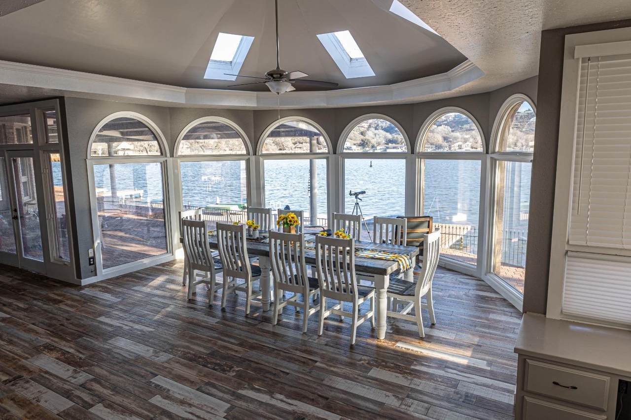 24 Lakeshore Drive - Photo 1