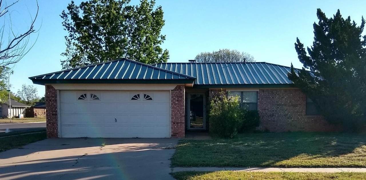 1001 Homestead Drive - Photo 1