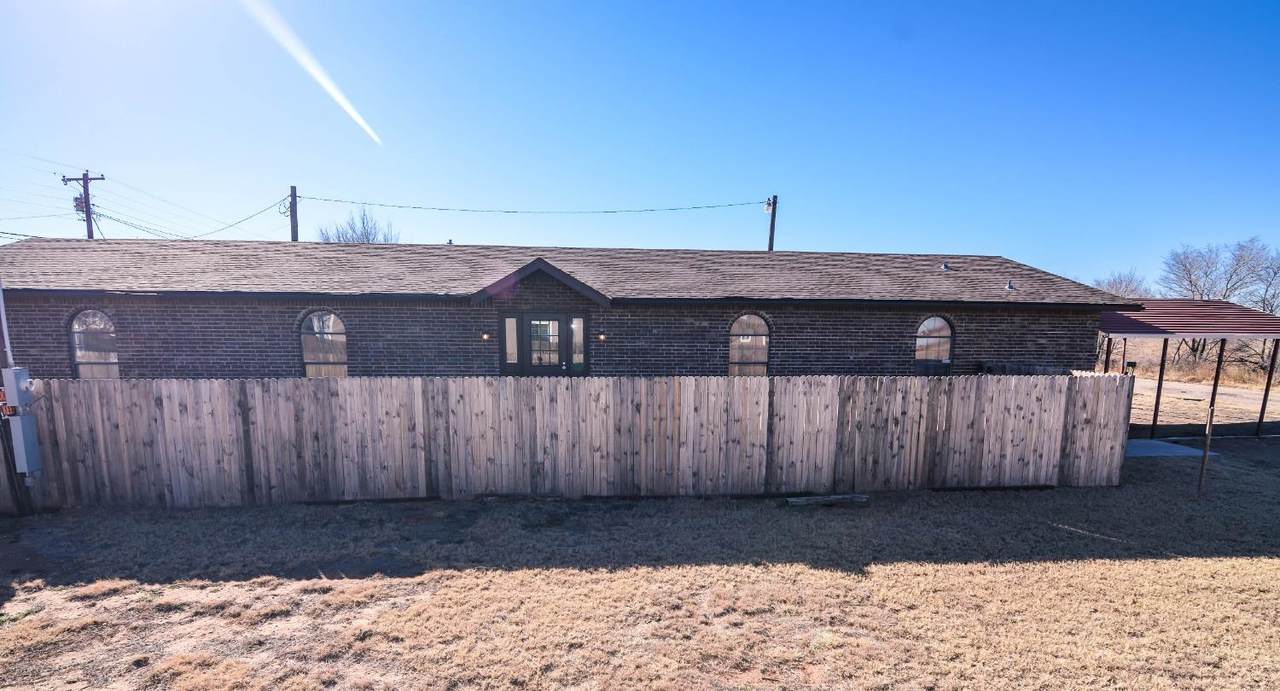 327 Hiracheta Drive - Photo 1