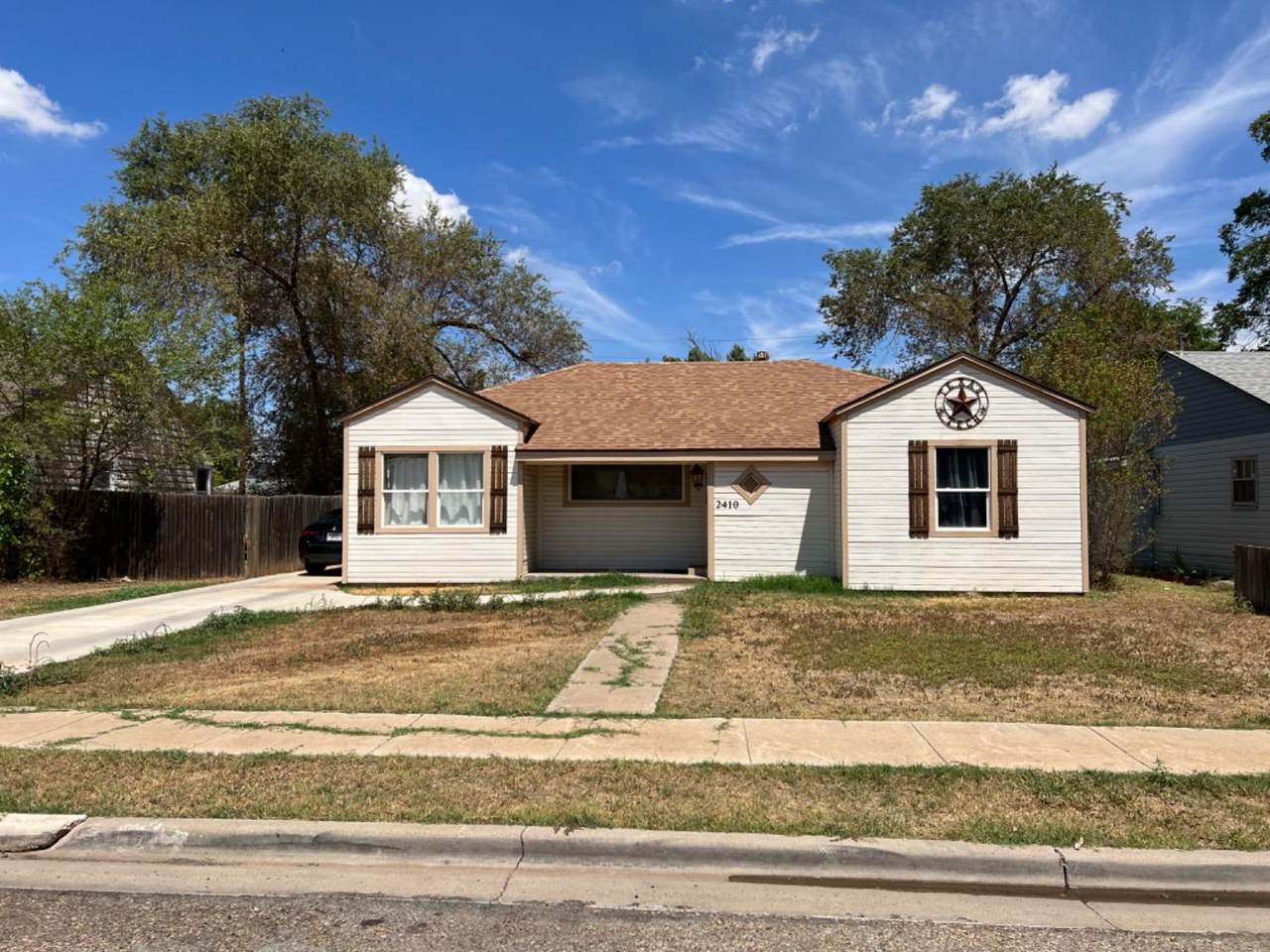 2410 27th Street - Photo 1